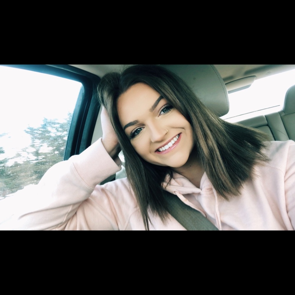 Meet your Posher, Sydnee